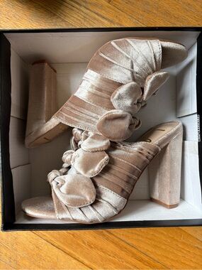 Lulus Velvet Knot high Heels